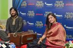 Roopkumar Rathod and Sonali Rathod at Mirchi Mehfil in radio mirchi, Mumbai on 25th May 2016 (26)_57472b54b70d1.JPG