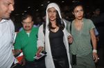 Priyanka Chopra snapped at airport in Mumbai on 27th May 2016 (35)_5747f209e73d3.JPG