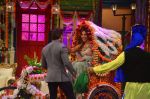 Karan Singh Grover and Bipasha Basu on the sets of Kapil Sharma Show on 28th May 2016 (69)_574a9853a325f.JPG