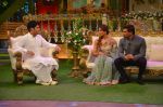 Karan Singh Grover and Bipasha Basu on the sets of Kapil Sharma Show on 28th May 2016 (86)_574a98f14d82a.JPG
