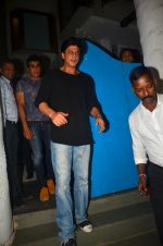 Shahrukh Khan snapped at Olive on 28th May 2016 (8)_574a9282229ee.JPG