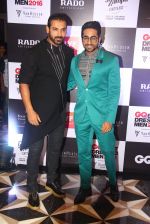 John Abraham, Ayushmann Khurrana at GQ Best Dressed Men 2016 in Mumbai on 2nd June 2016 (444)_5751336624751.JPG