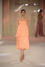 Model walks the ramp for Pernia Qureshi_s standalone show on 9th June 2016 (25)_575a84a335c54.JPG