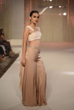 Model walks the ramp for Pernia Qureshi_s standalone show on 9th June 2016 (9)_575a849a2f37f.JPG