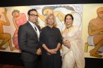 Shobhaa De at Jogen Chaudhry_s art event hosted by Gayatri Ruia and ST Regis on 10th June 2016 (27)_575c31fbeda8e.JPG