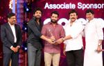 Chiranjeevi at CINEMAA AWARDS red carpet on 13th June 2016 (4)_575f81da82592.jpg