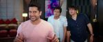 Vivek Oberoi, Ritesh Deshmukh, Aftab Shivdasani in Great Grand Masti Movie Still (12)_5763d93ce80e2.jpg