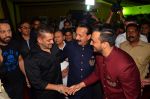 Salman Khan at Baba Siddique & Zeeshan Siddique_s Iftaari celebration on 19th June 2016(256)_5767a233ef8aa.JPG