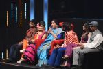 Asha Bhosle on the sets of SAREGAMA on 21st June 2016 (14)_57694c5a195c5.JPG