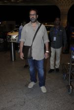Anand L Rai leaves for IIFA on Day 2 on 21st June 2016(139)_576a2190b82a8.JPG