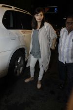 Dia Mirza leaves for IIFA on Day 2 on 21st June 2016(210)_576a22357f12d.JPG