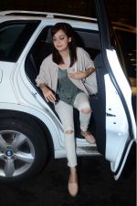 Dia Mirza leaves for IIFA on Day 2 on 21st June 2016(313)_576a223f23399.JPG