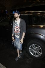 Neil Mukesh leaves for IIFA on Day 2 on 21st June 2016(238)_576a22e38bb0a.JPG