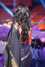 Anushka Shetty at An Ode To Weaves and Weavers Fashion show at HICC Novotel, Hyderabad on June 21, 2016 (67)_576bdf02cab41.JPG