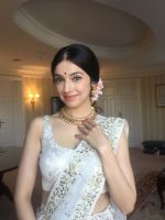 Divya Khosla Spotted wearing a gorgeous cream lehenga by ace designer Vikram Phadnis and Jewellery by Shobha Shringar