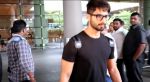 Shahid Kapoor snapped at the airport on June 26, 2016 (10)_5771314ba803f.jpg