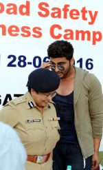 Arjun Kapoor at Road Safety Awareness Campaign in India Gate, New Delhi on 28th June 2016 (47)_57735586db879.JPG