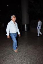Naseeruddin Shah snapped at airport on 28th June 2016 (4)_57736510a5f87.JPG