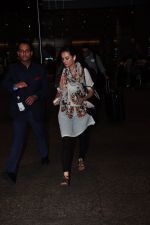 Evelyn Sharma snapped at airport on 29th June 2016 (2)_5774a1a13411b.JPG