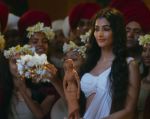 Pooja Hegde in Tu Hai Video Song Still from Mohenjo Daro Movie (2)_577dd4eda63ff.jpg