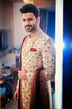 Divyanka Tripathi and Vivek Dahiya_s wedding Photoshoot on 8th July 2016 (41)_57810e1fda116.jpg