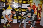 John Abraham and Varun Dhawan at gold gym in Mumbai on 9th July 2016 (24)_578112698b657.JPG