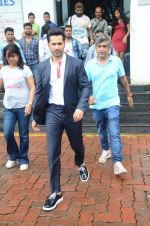 Varun Dhawan promote Dishoom on the sets of Dance 2 plus on 11th July 2016 (67)_57847613d712a.JPG