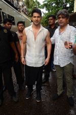 Varun Dhawan snapped on  the sets of So You Think you can dance on 12th July 2016 (42)_578531868f797.JPG