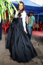Kareena Kapoor Khan is snapped at shooting for an advertisement in Mumbai on July 20, 2016 (21)_5790510944d42.JPG
