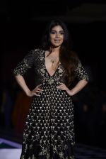 Bhumi Pednekar walk the ramp for Anita Dongre show at the FDCI India Couture Week 2016 on 21st July 2016 (281)_5791a5af16e7f.JPG