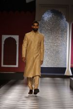Model walk the ramp for Anita Dongre show at the FDCI India Couture Week 2016 on 21st July 2016 (427)_5791a6260bba7.JPG