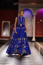 Model walk the ramp for Anita Dongre show at the FDCI India Couture Week 2016 on 21st July 2016 (474)_5791a64165b87.JPG