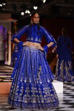 Model walk the ramp for Anita Dongre show at the FDCI India Couture Week 2016 on 21st July 2016 (486)_5791a64668872.JPG