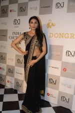 Perina Qureshi walk the ramp for Anita Dongre show at the FDCI India Couture Week 2016 on 21st July 2016 (447)_5791a5e7dabd0.JPG