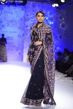Rahul Mishra showcases Monsoon Diaries at the FDCI India Couture Week 2016 in Taj Palace on 22 July 2016 (49)_5792f95b20c8d.JPG