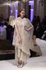 during Anamika Khanna showcase When Time Stood Still at the FDCI India Couture Week 2016 on 22 July 2016 (68)_57937c008ca7c.JPG