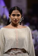 during Anamika Khanna showcase When Time Stood Still at the FDCI India Couture Week 2016 on 22 July 2016 (74)_57937c0497b73.JPG