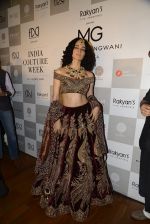 Kangana Ranaut walks for Manav Gangwani latest collection Begum-e-Jannat at the FDCI India Couture Week 2016 on 24 July 2016 (25)_5794c7a591549.JPG