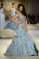 Saiyami Kher during showcase of Gaurav Gupta collection scape song at FDCI India Couture Week 2016 on 23 July 2016 (19)_57943cd969f29.JPG