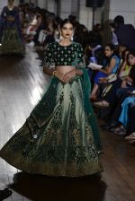 Model walks for Manav Gangwani latest collection Begum-e-Jannat at the FDCI India Couture Week 2016 on 24 July 2016 (131)_57961b65cb044.JPG