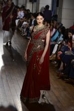 Model walks for Manav Gangwani latest collection Begum-e-Jannat at the FDCI India Couture Week 2016 on 24 July 2016 (143)_57961b6ecf168.JPG