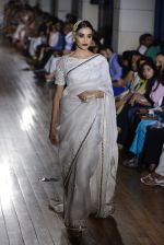 Model walks for Manav Gangwani latest collection Begum-e-Jannat at the FDCI India Couture Week 2016 on 24 July 2016 (6)_57961b02de6e4.JPG