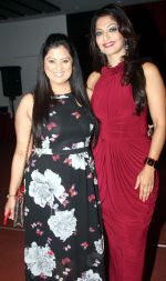 richa sharma & aartii naagpal at a surprise party for Aartii Naagpal on 27th July 2016_5798a697e5b38.jpg