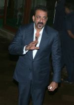 Sanjay Dutt on eve of his bday on 28th July 2016 (5)_579af9ccc4923.jpg