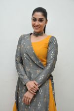 Regina Cassandra Photoshoot (68)_579da11d76242.jpg