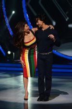 Jacqueline Fernandez and Tiger Shroff during the promotion of film A Flying Jatt on the sets of reality dance show Jhalak Dikhhla Jaa season 9 in Mumbai, India on August 2 2016 (10)_57a09e03d4d5c.jpg