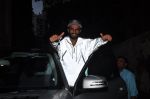 Ranveer Singh snapped in anti-pap jacket on 2nd Aug 2016 (1)_57a1665f5ed87.JPG
