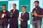 Sonam Kapoor, Yuvraj Singh, Dabboo Ratnani at Oppo F1s mobile launch in Mumbai on 3rd Aug 2016 (42)_57a2b6c19a0c4.jpg