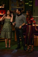 Akshay Kumar, Ileana D_Cruz, Esha Gupta promote Rustom on the sets of The Kapil Sharma Show on 5th Aug 2016 (62)_57a574b1b75c8.jpg