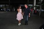 Ileana D_Cruz snapped at airport on 17th Aug 2016 (32)_57b47ac950a47.jpg